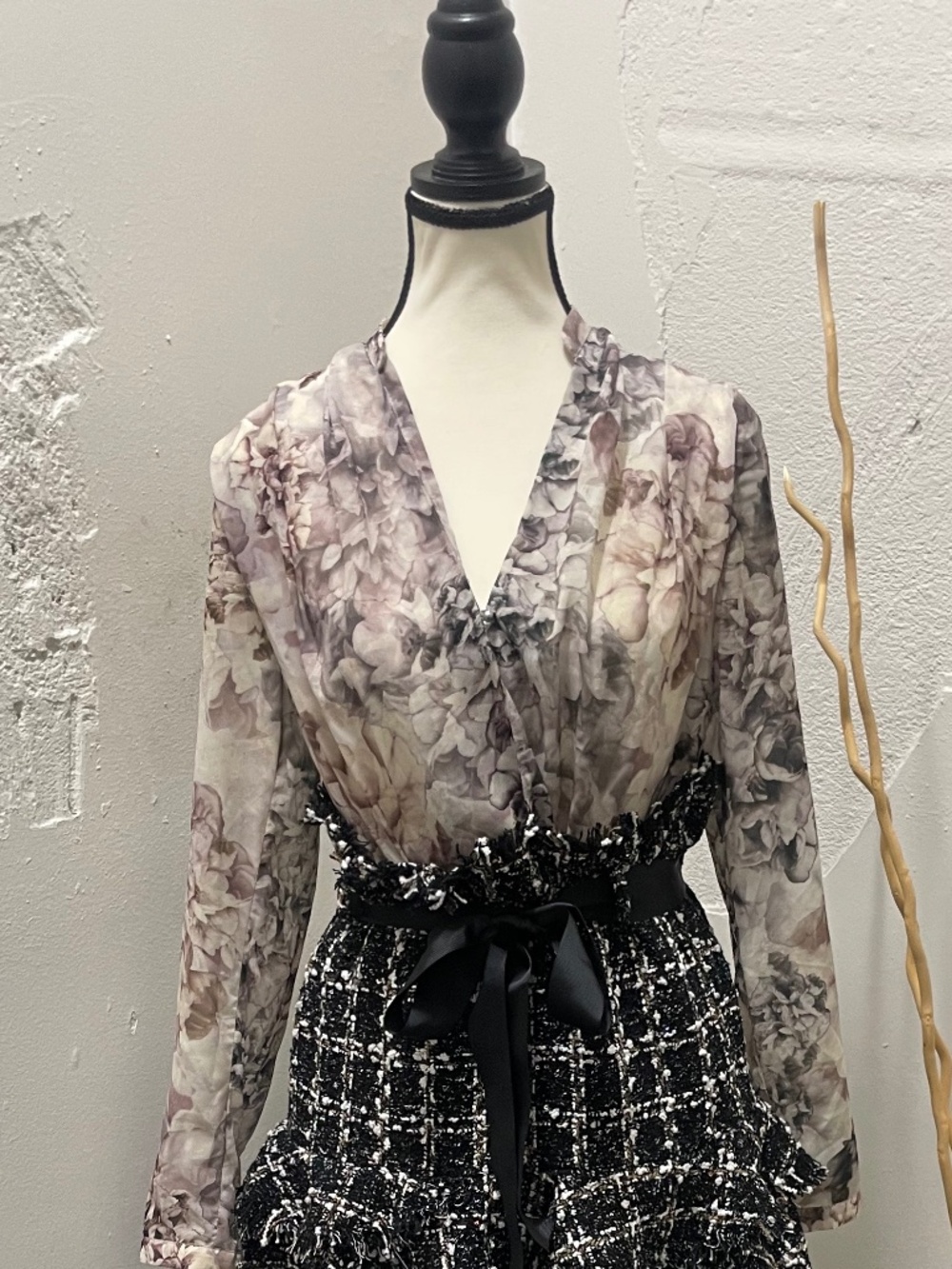 H&M gray and white floral wrap blouse